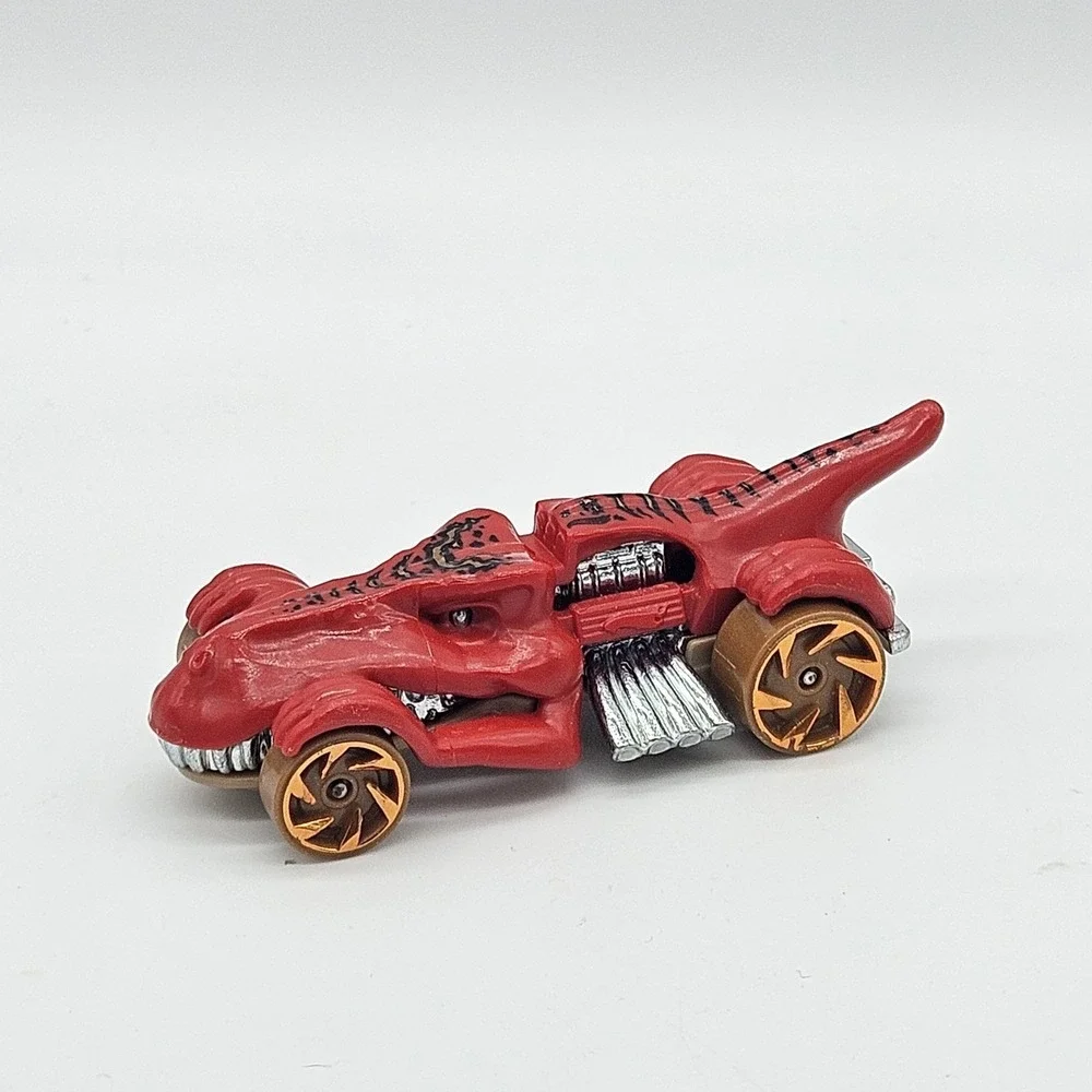 Hot Wheels T-Rextroyer Red HW Mega Bite Dinosaur T-Rex 1:64 Diecast Toy Car
